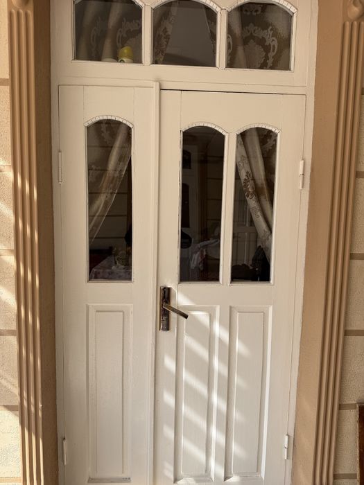 Eshik Deraza yaxshi holatda