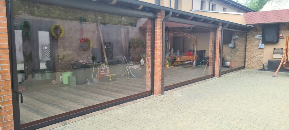 Terase cu folie polycristal