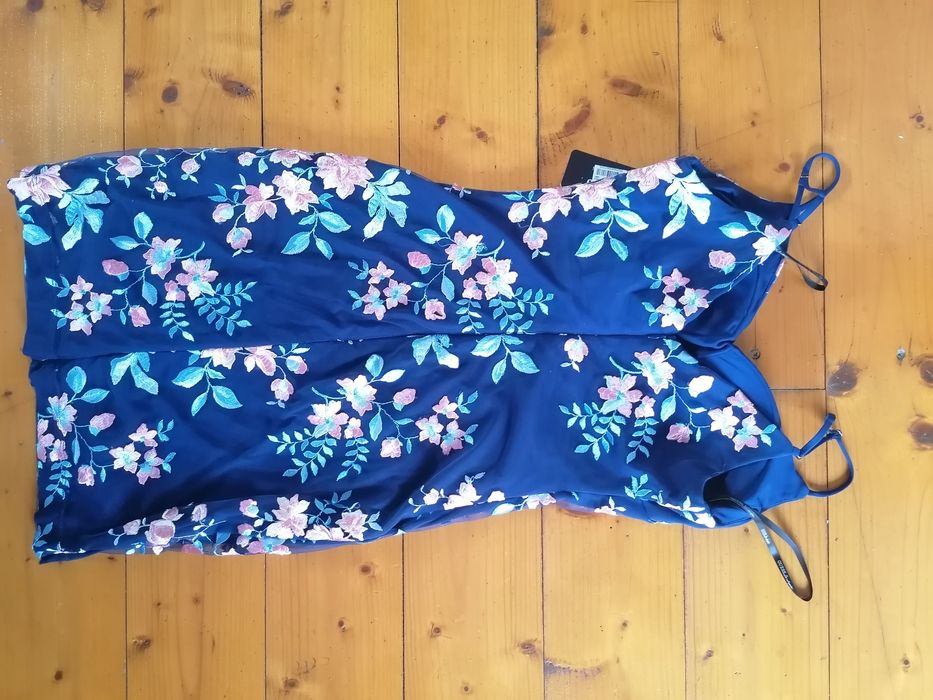 Rochie Guess, ocazie