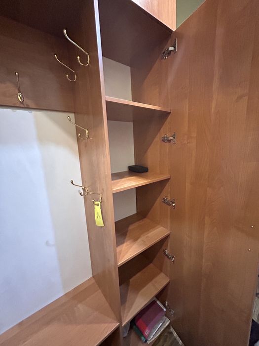 Шкаф для прихожей