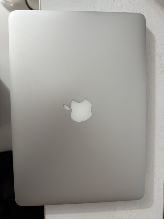 Macbook Pro 13inch/i5/8/128