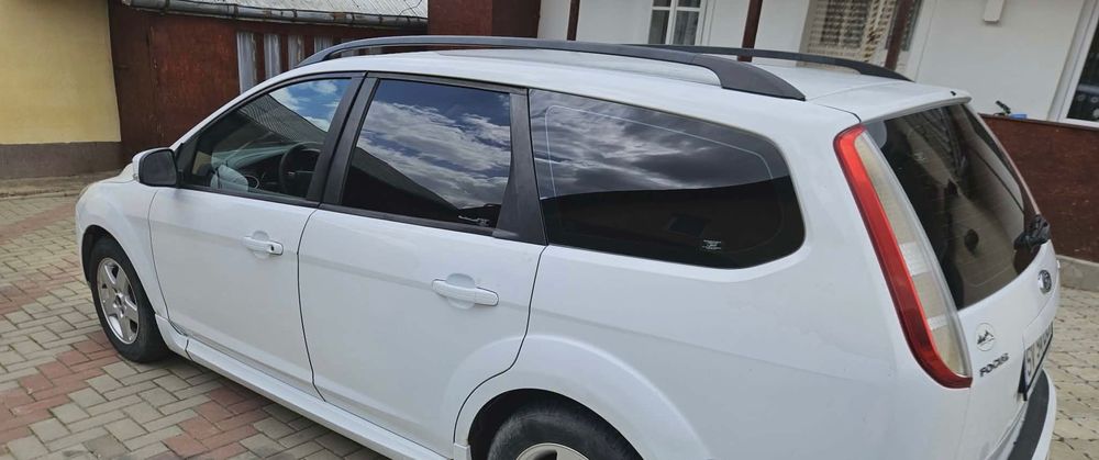 Vând Ford focus 1500€