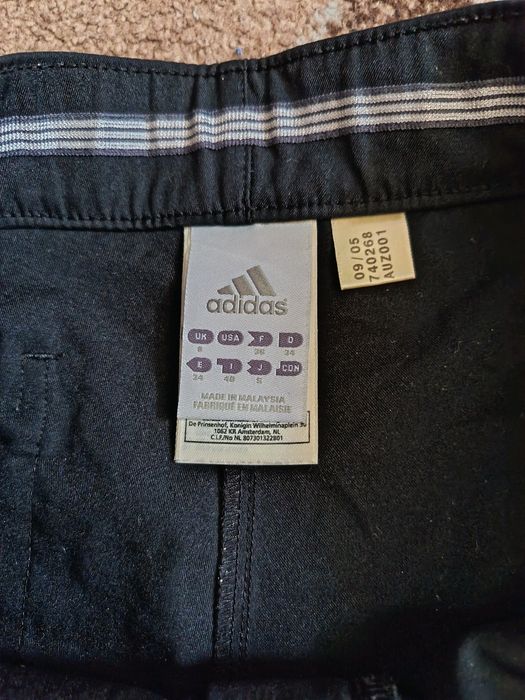 Pantaloni scurți Adidas dama