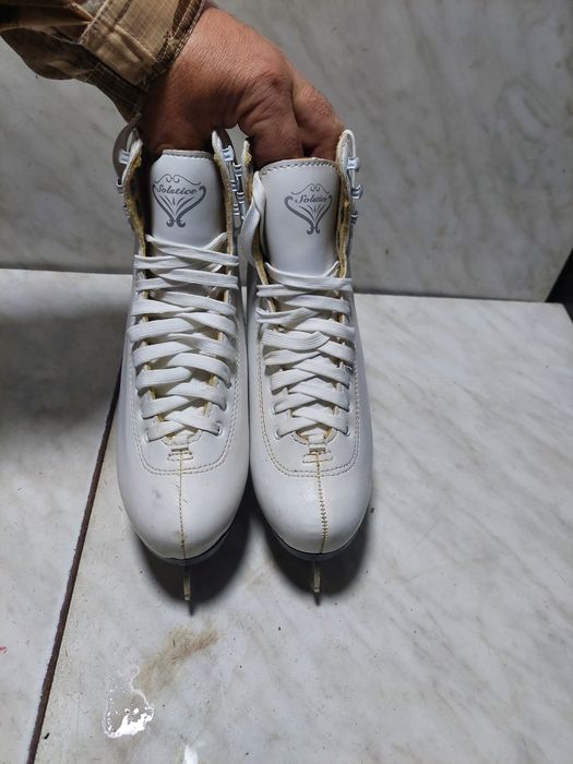 Patine gheata 513 N patinaj artistic  marime 36,5 (23 cm)