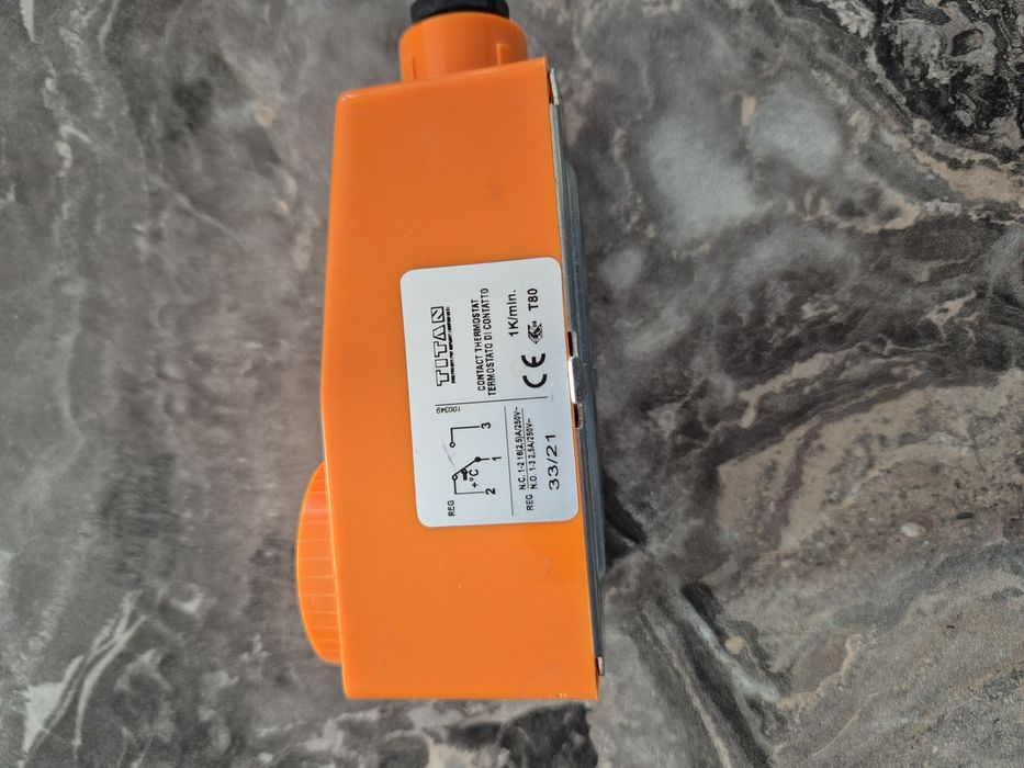 Termostat de contact