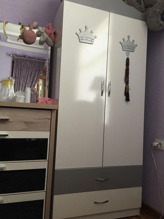 Продается детская мебель + коласка+ стулчик