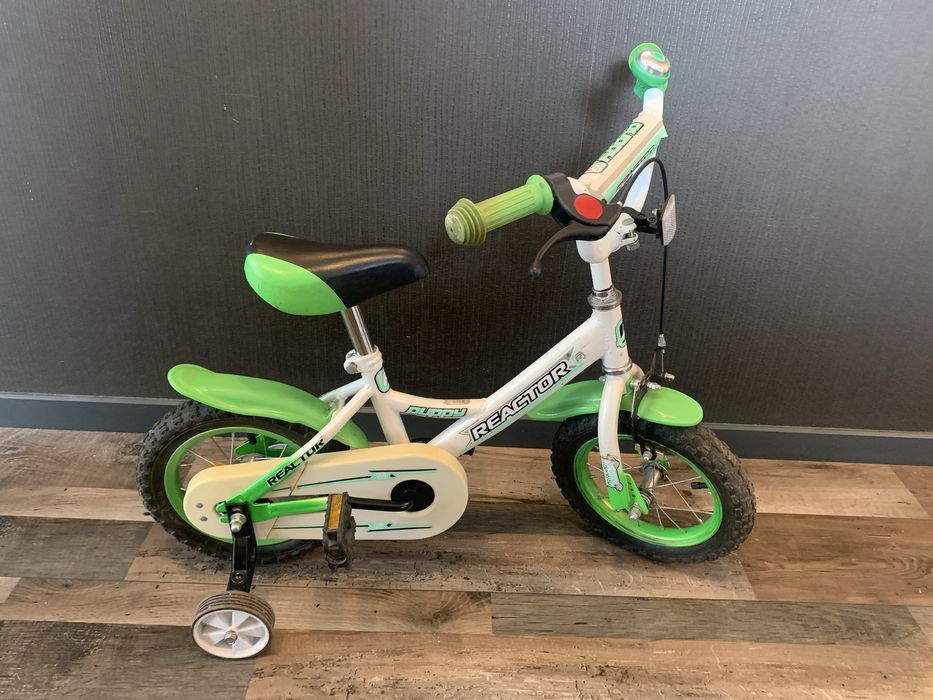 Детско колело с помощни колела - 12”