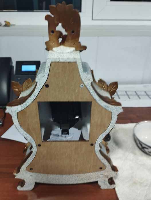 часы.рабочий или нет незнаю.за все 35тысячь