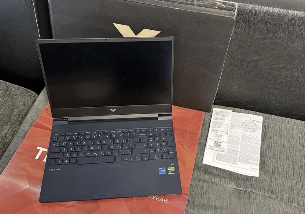 KATO HOB 512 15.6' HP Victus 8GB 15-FA0012NU Гаранция Technopolis 2025