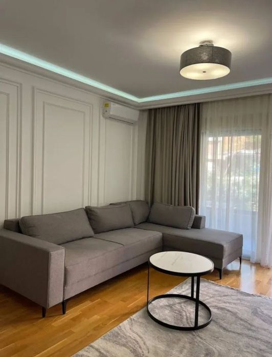 Двустаен апартамент в Люлин център