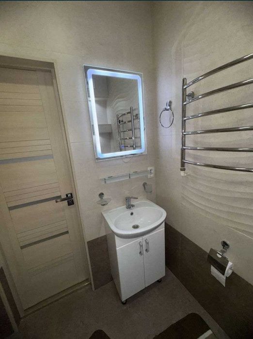 Нуравшон, ТРЦ Ривьера, 1-2/4/4, 42 м2