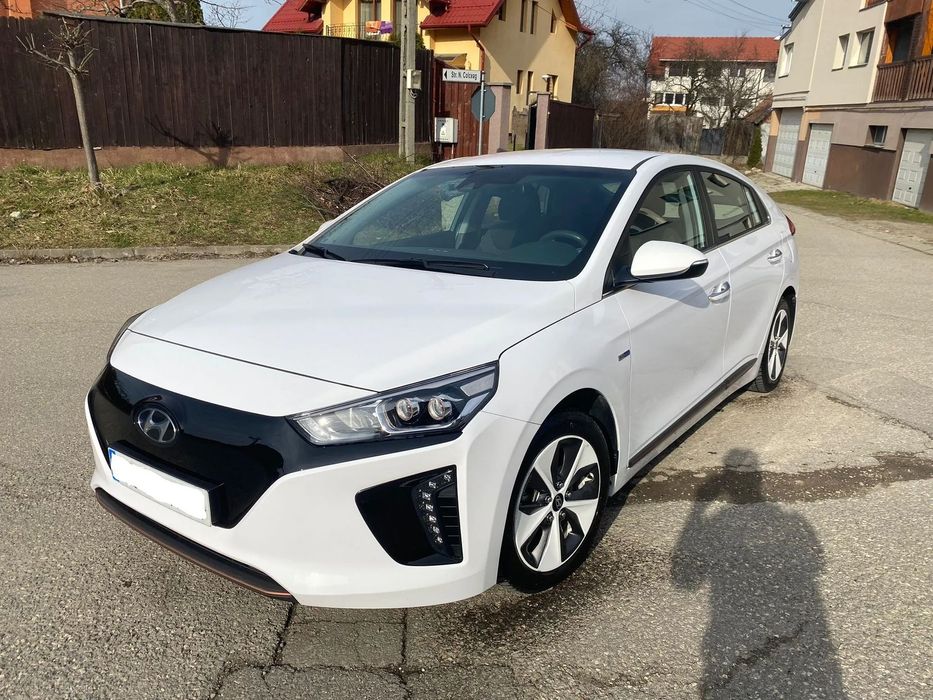 Hyundai IONIQ Hyundai IONIQ Electric 120CP Exclusive