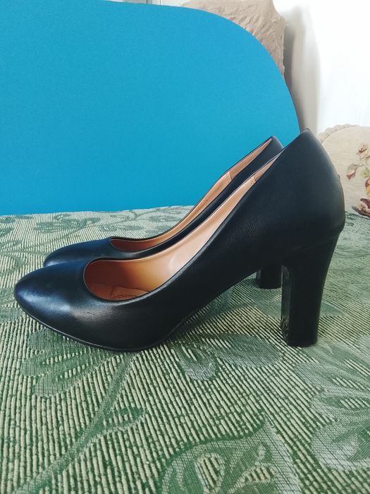 Продам туфли  женские