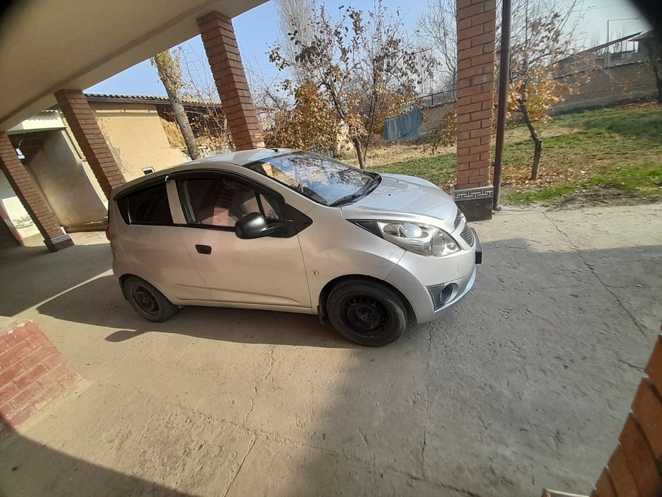 Спарк 2013  sotiladi