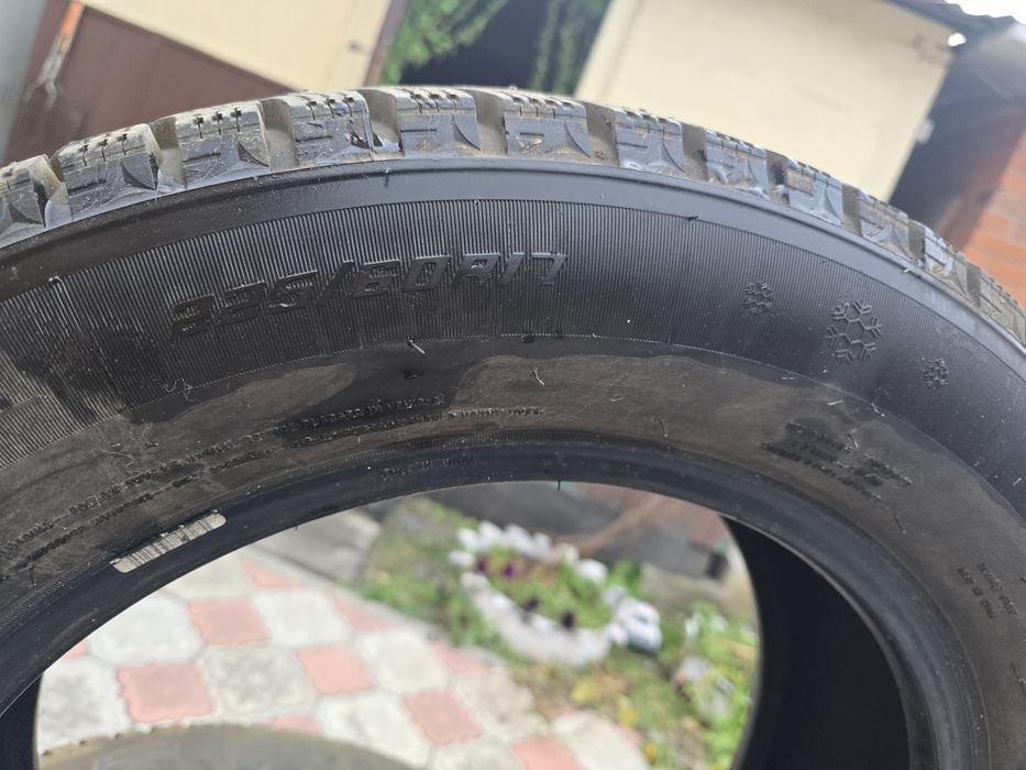 Шины зимние продам