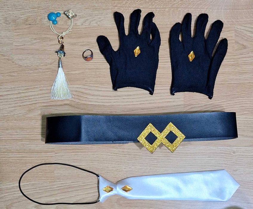 Vând costum cosplay Zhongli
