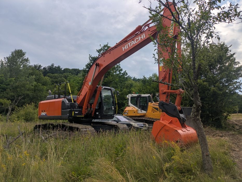 Închiriez excavator mare, buldozer mare, excavator mic, buldoexcavator