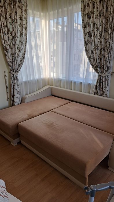 Дава се под наем Едностаен апартамент в Варна, Цветен квартал - 36 кв.м за 325 € - Снимка #1