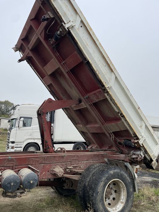 Самосвален кош тристранен от Iveco
