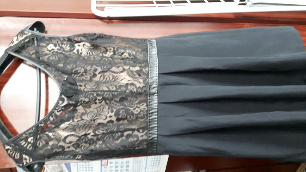 Официална рокля на ЕЛИЗАБЕТ