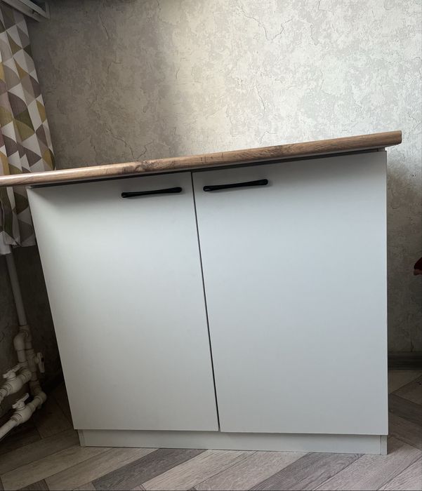 Срочно прадам шкаф