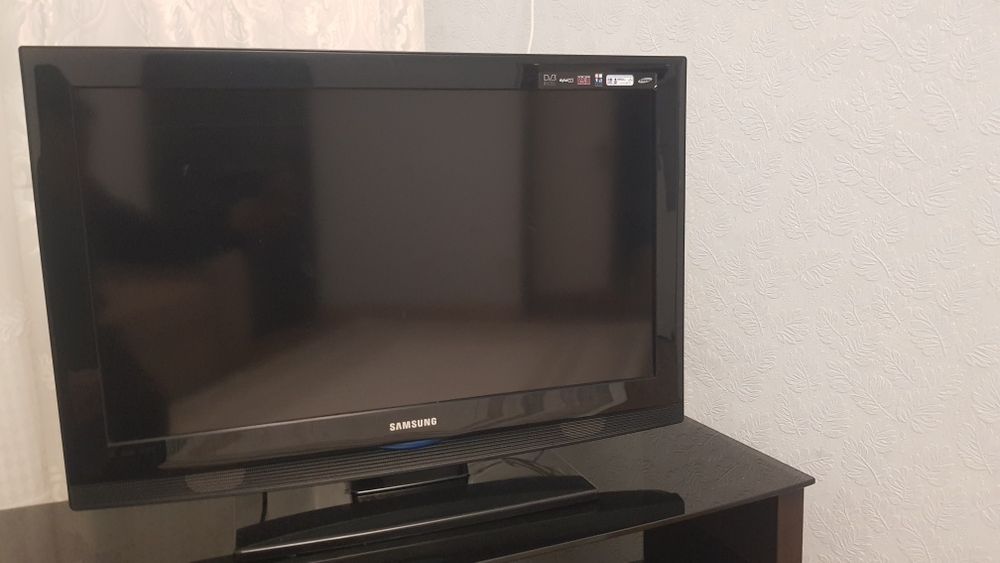 Телевизор Самсунг 32"