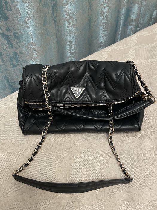 Сумки от Guess!!