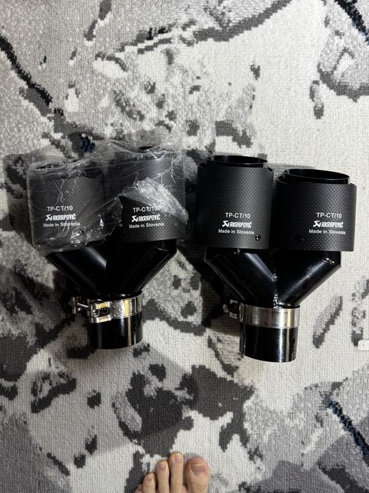 Насадки на глушитель AKRAPOVIC