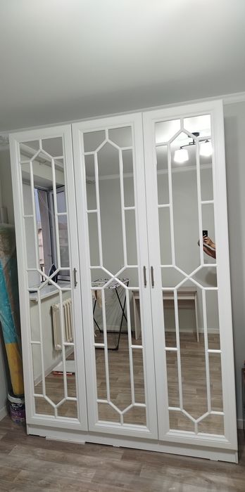Продается распашной  новый шкаф  245х160х45