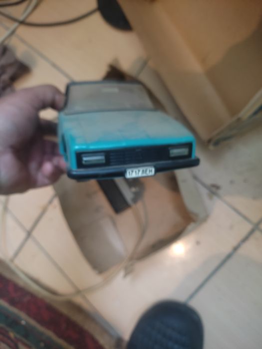 Продам ЗИЛ игрушечный детский колес нет