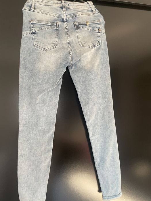 D & She дънки с камъни