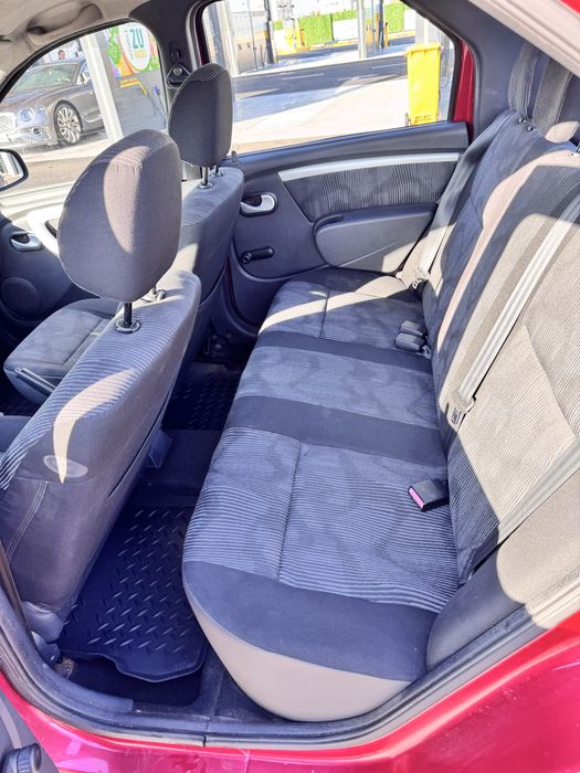 Dacia Logan 98.000 km reali