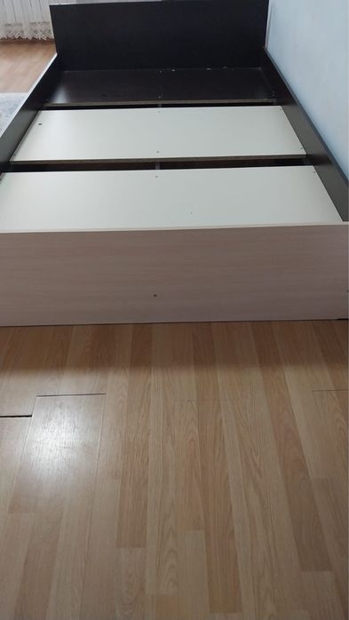 Продам кровать б/у