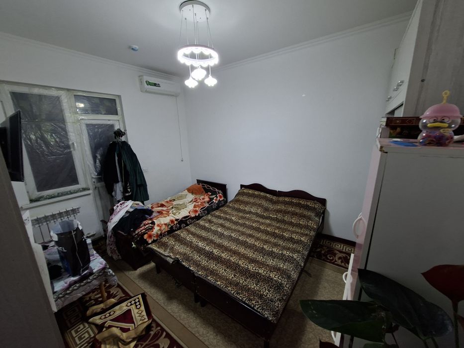 Uy sotiladi (Sergeli) Yangi xayot tumani yangi darxon maxallasida 
Are