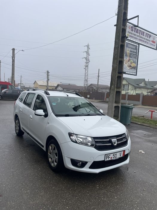 Vând Logan MCV 2014