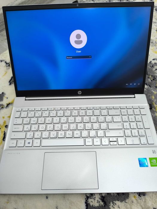 Noutbuk sotiladi. HP Pavilion 15 Core i5
