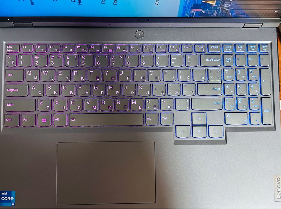 Ноутбук Lenovo))