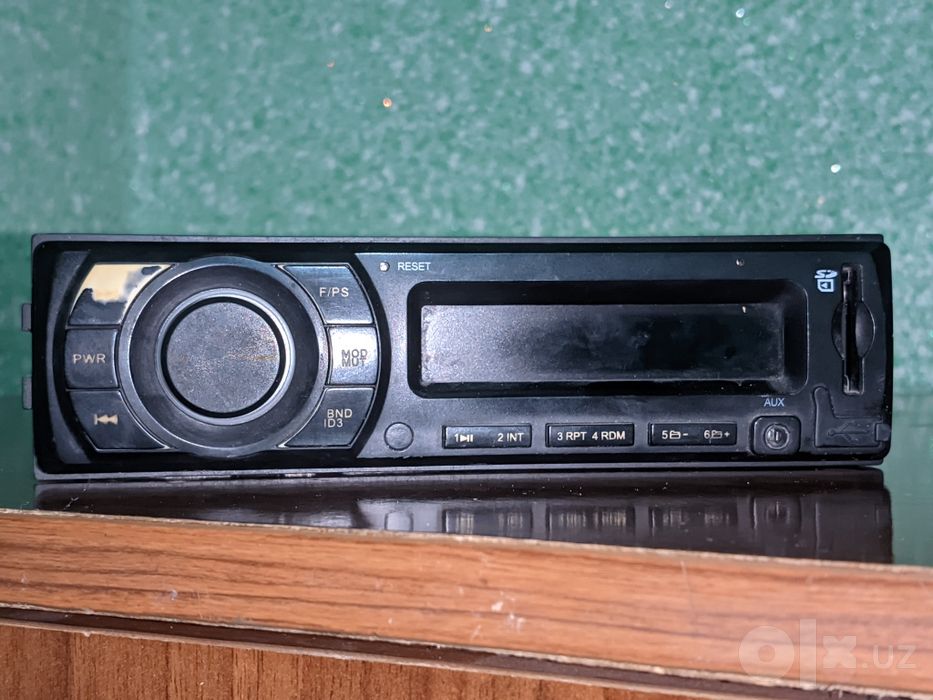 Магнитолы Sony, Kenwood, Damas.