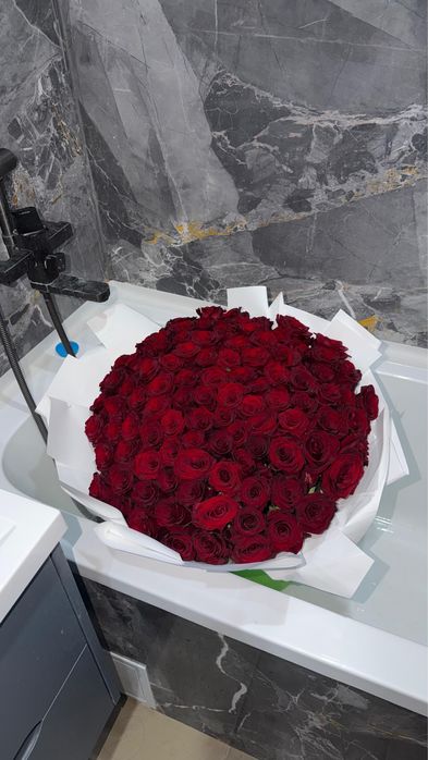 Продам букет цветов 101 розы красные