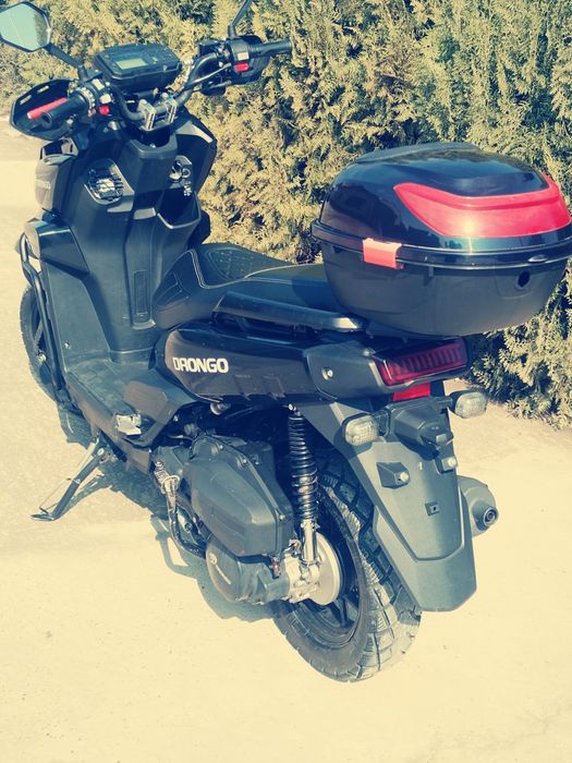 Tank skutir benzinlik yangi