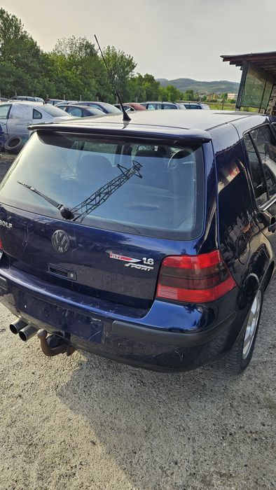 Голф 4 - 1.6 бензин на части