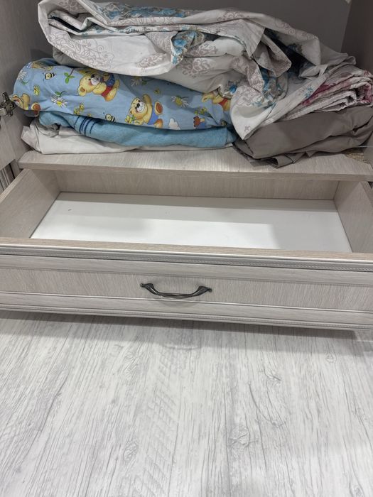 Сапльный шкаф состаяние б/у