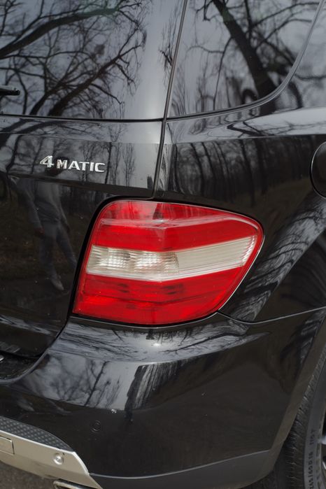 Dezmembrez Mercedes ML320, ML350, ML280 ML300 W164 far bara capota inj