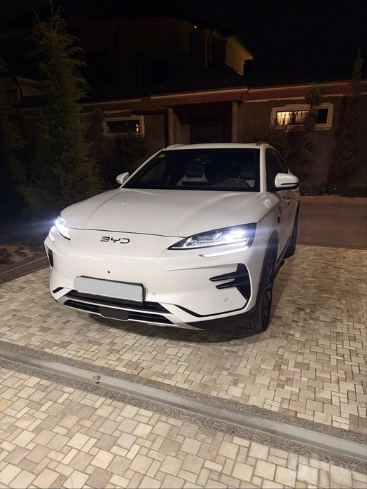 BYD Champion Smart 605