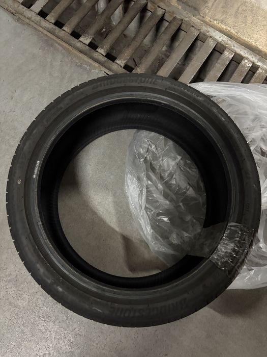 Продам комплект летней резины Bridgestone