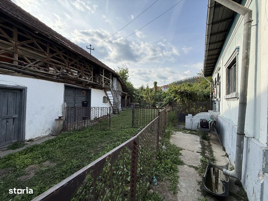 Vand Casa Batraneasca + Teren 1754 mp Com. Malureni Sat Bunești Argeș