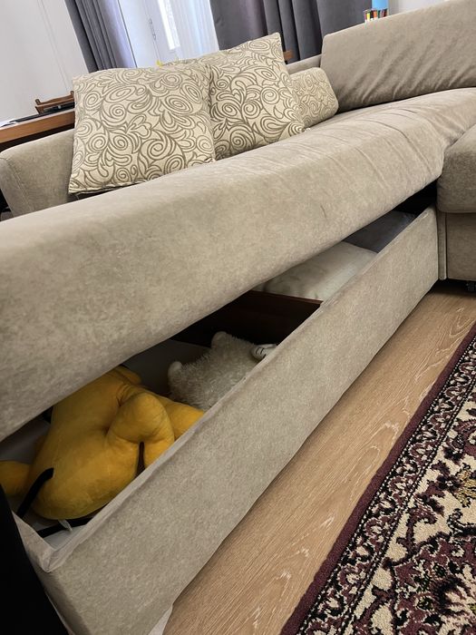 Угловой мягкий диван