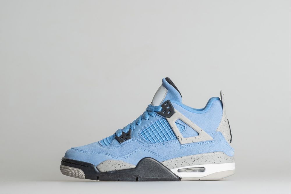 Jordan 4 Retro Blue University
