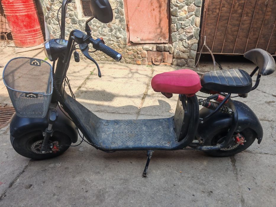 Vând Scuter electric