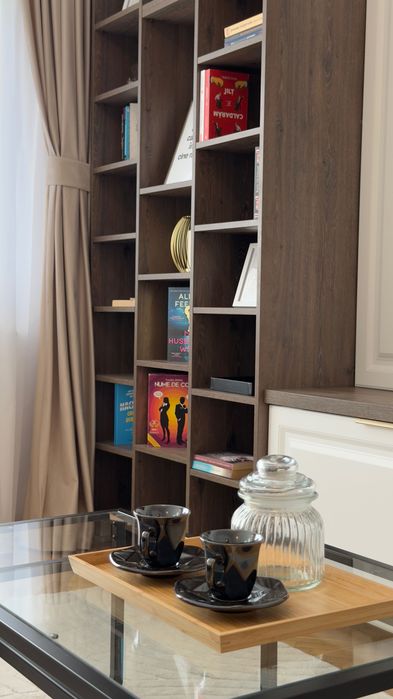 Apartament complet mobilat și utilat pentru perioade începând de la 2 săptămâni și până la 6 luni, cu contract de închiriere